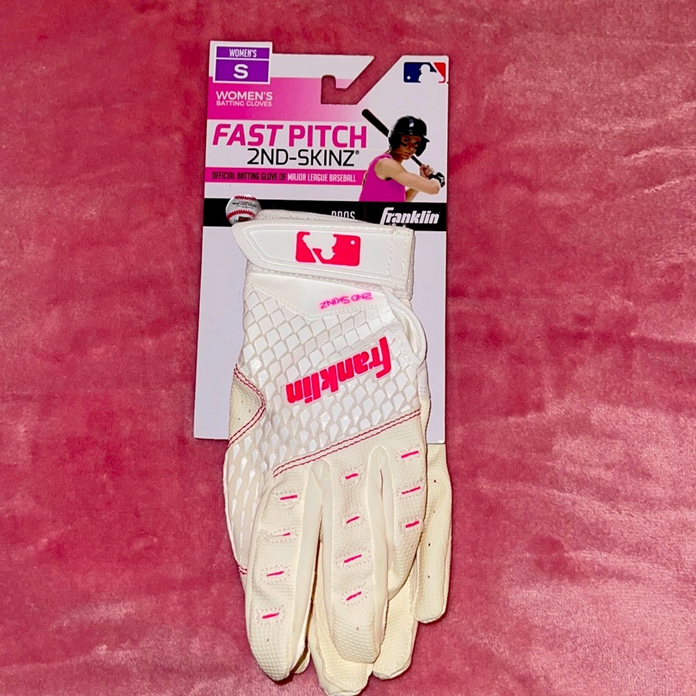 Batting gloves